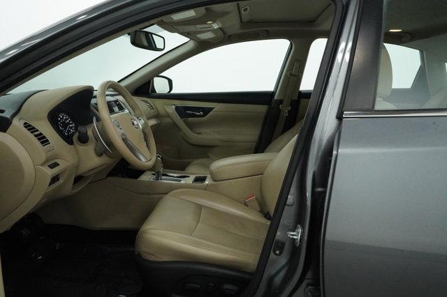 used 2016 Nissan Altima car