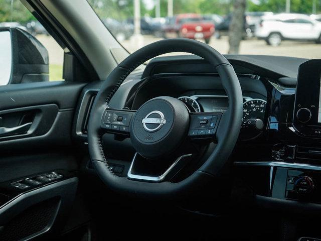 new 2025 Nissan Pathfinder car, priced at $46,199