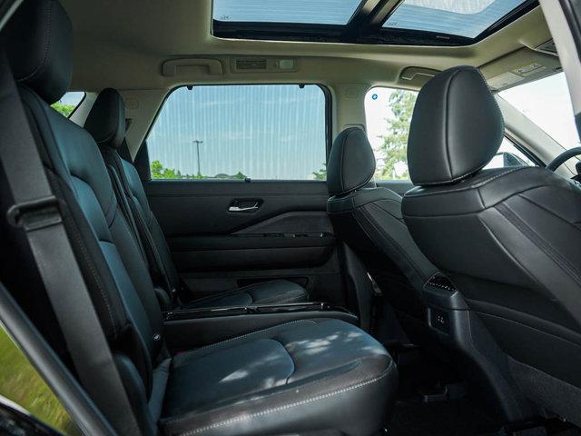 new 2025 Nissan Pathfinder car, priced at $46,199