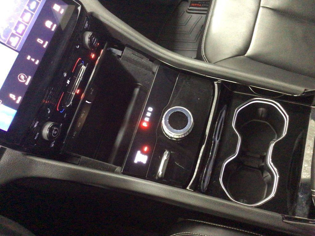 used 2022 Jeep Grand Cherokee L car, priced at $25,900