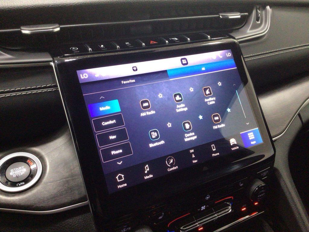 used 2022 Jeep Grand Cherokee L car, priced at $25,900