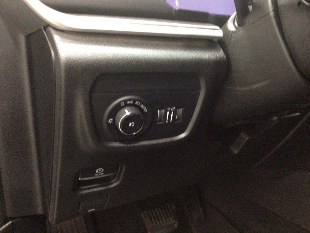 used 2022 Jeep Grand Cherokee L car, priced at $25,900