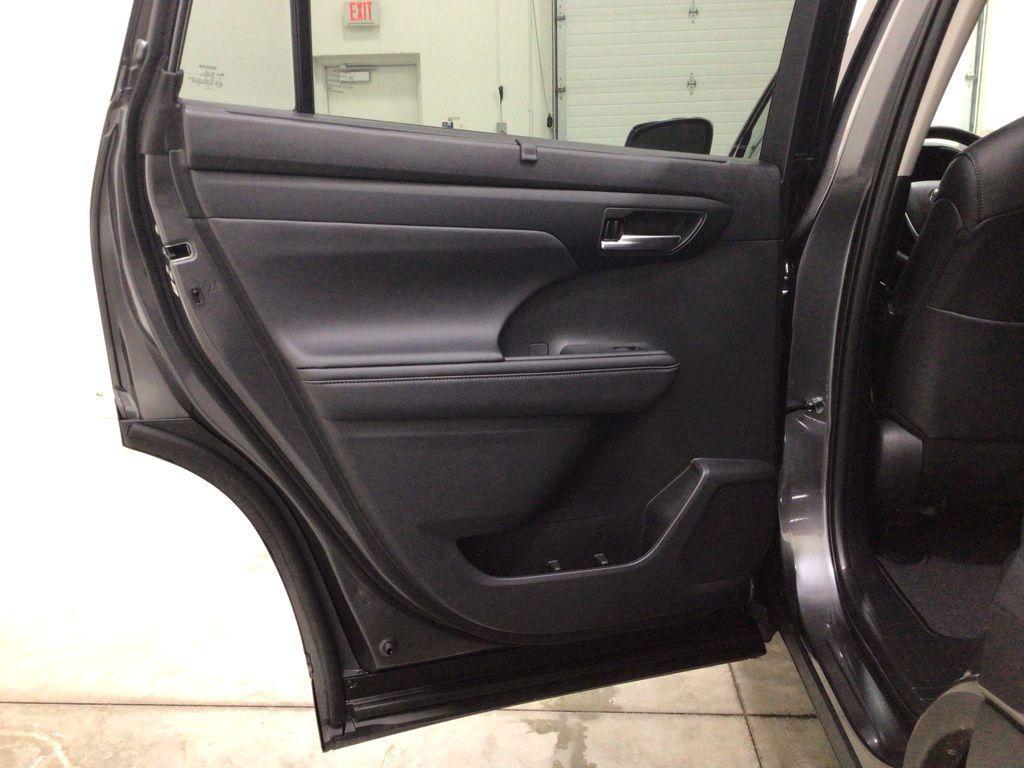 used 2024 Toyota Highlander car, priced at $42,500