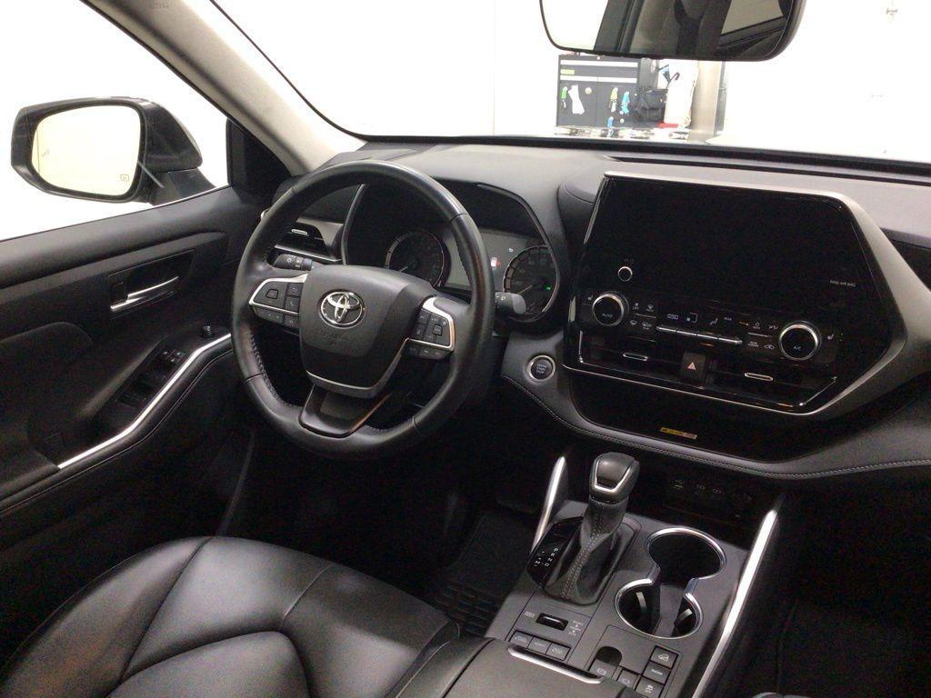 used 2024 Toyota Highlander car, priced at $42,500