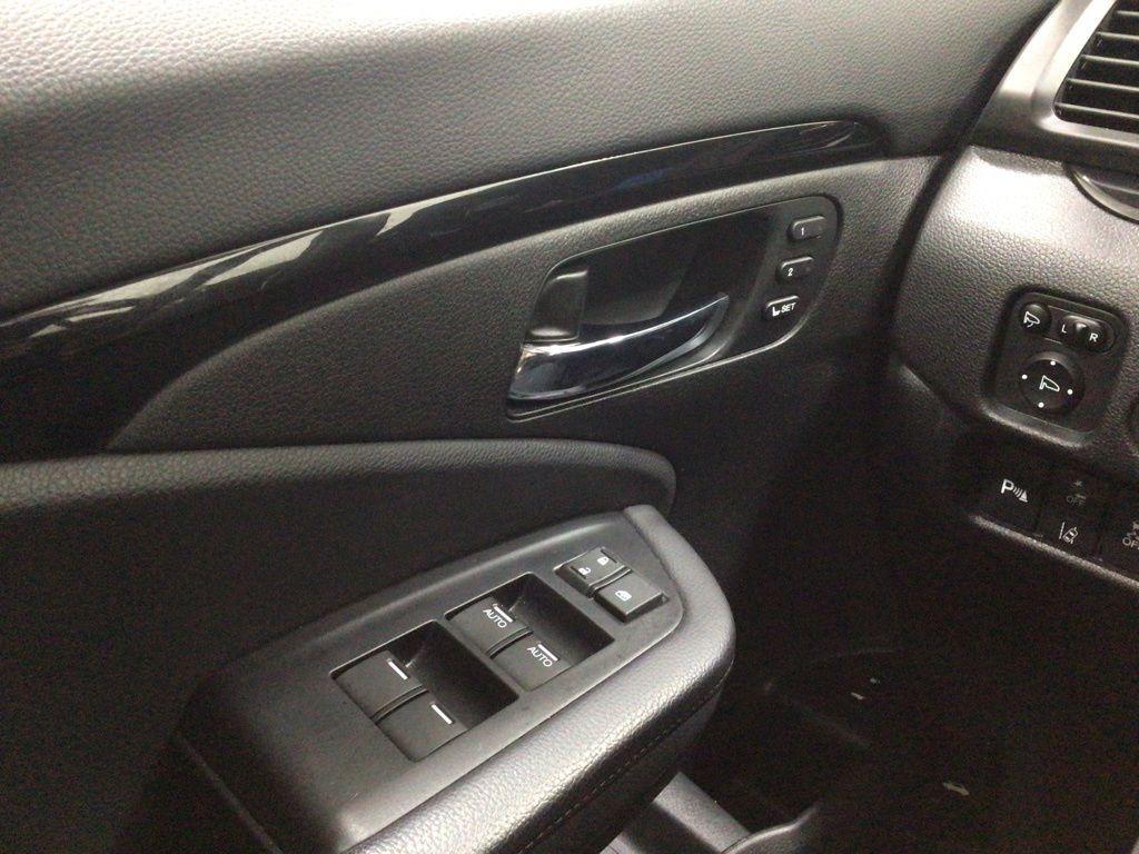 used 2021 Honda Pilot car, priced at $27,400