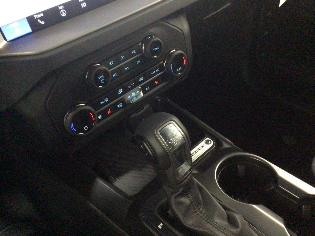 new 2025 Ford Bronco car, priced at $51,638