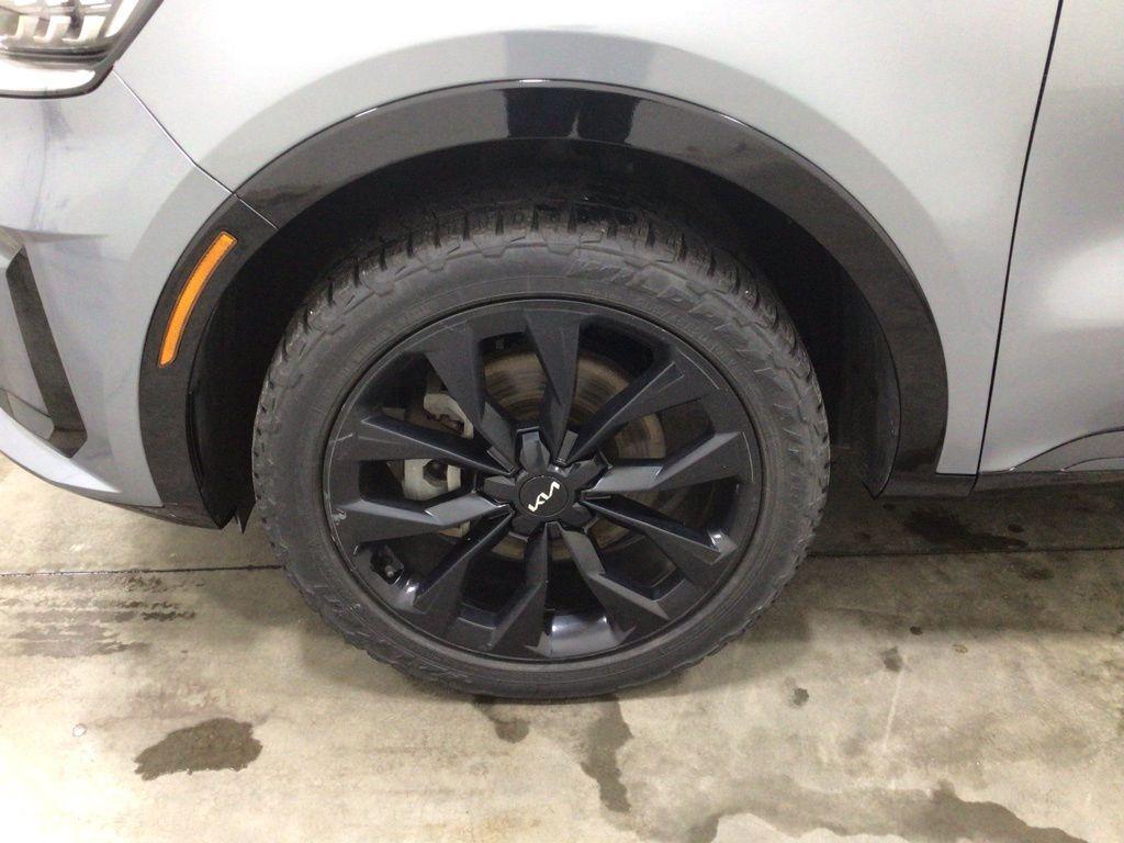 used 2022 Kia Sorento car, priced at $23,700