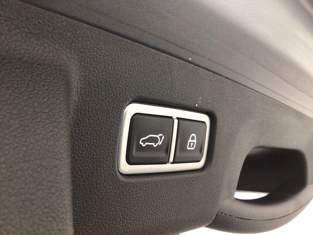 used 2022 Kia Sorento car, priced at $23,700