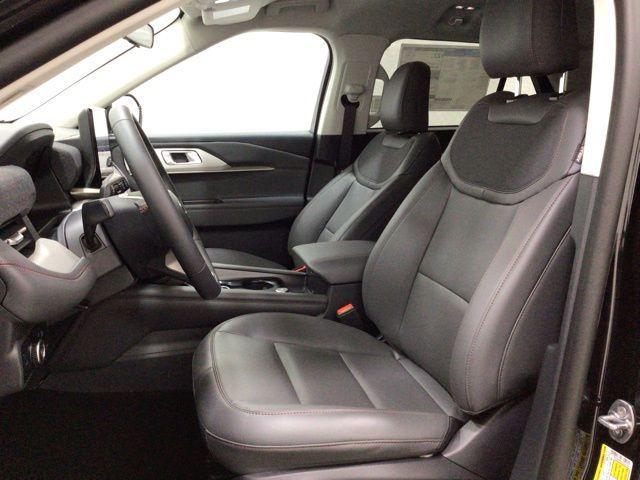new 2025 Ford Explorer car, priced at $44,872