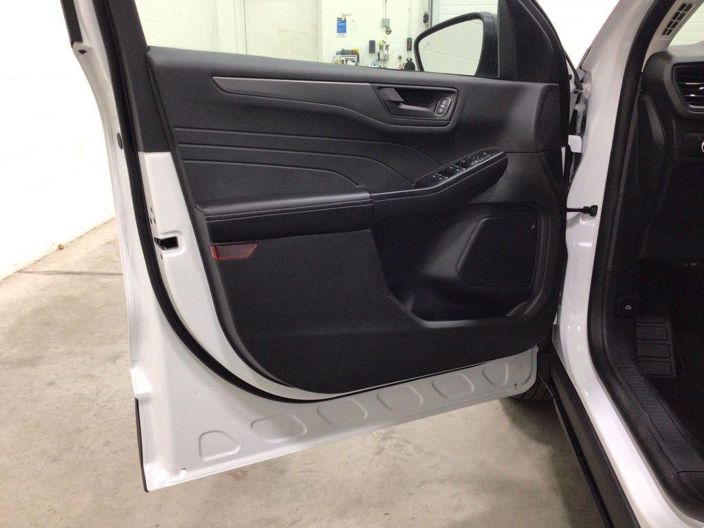 new 2025 Ford Escape car, priced at $27,673