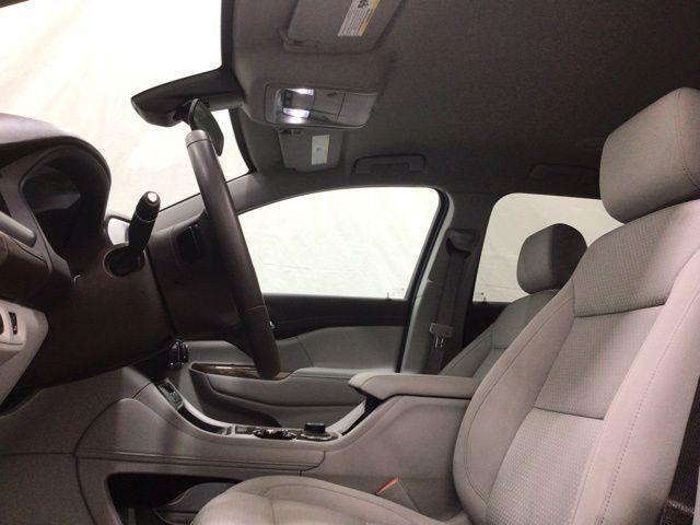 used 2023 GMC Acadia car, priced at $30,500