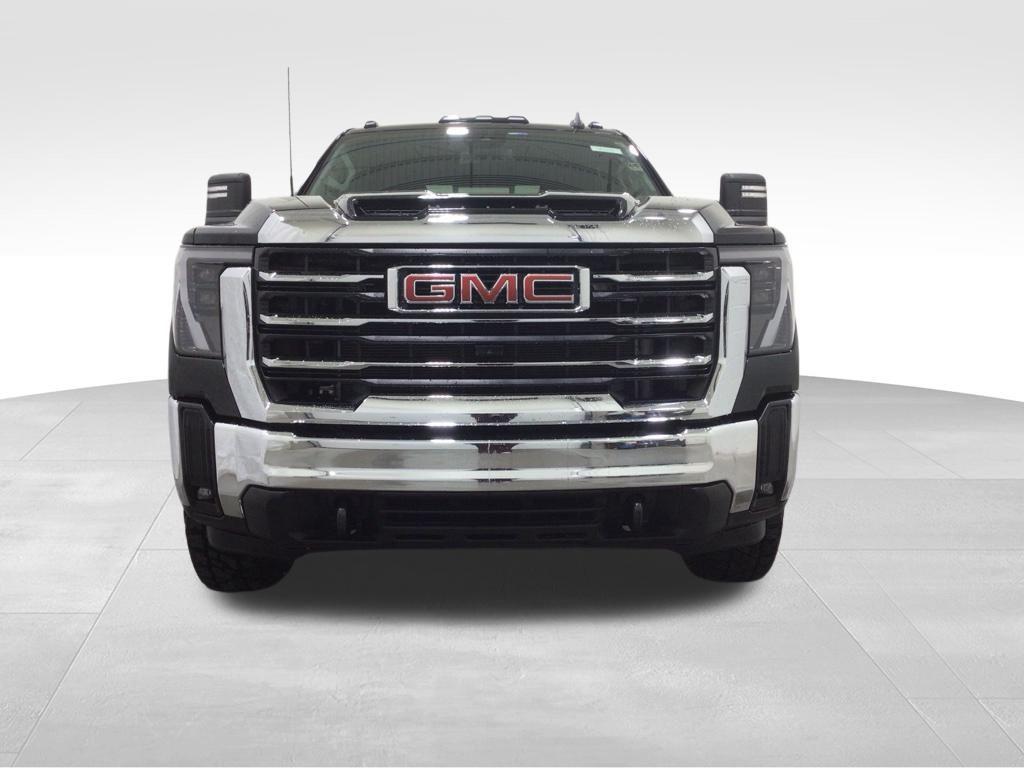 used 2024 GMC Sierra 2500 car, priced at $49,800