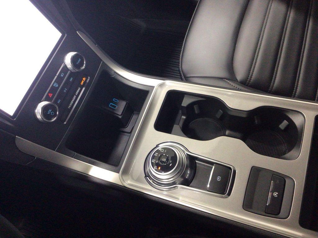used 2023 Ford Edge car, priced at $29,000