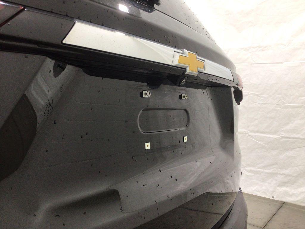 used 2023 Chevrolet Traverse car, priced at $27,200