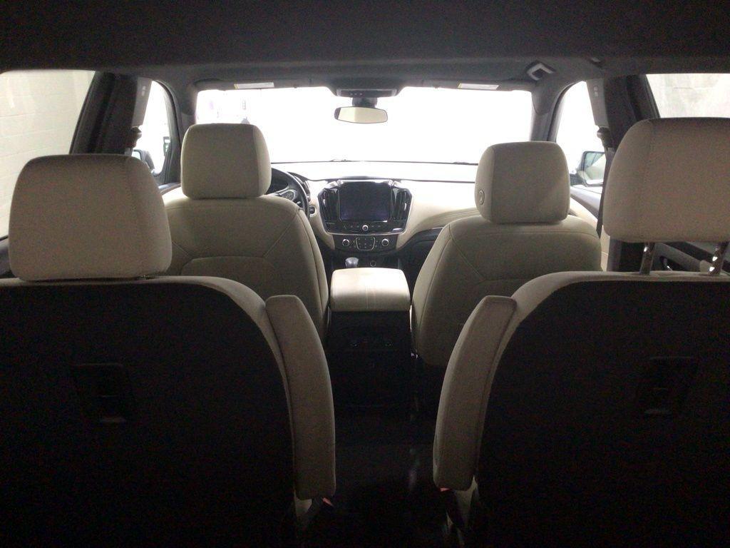 used 2023 Chevrolet Traverse car, priced at $27,200