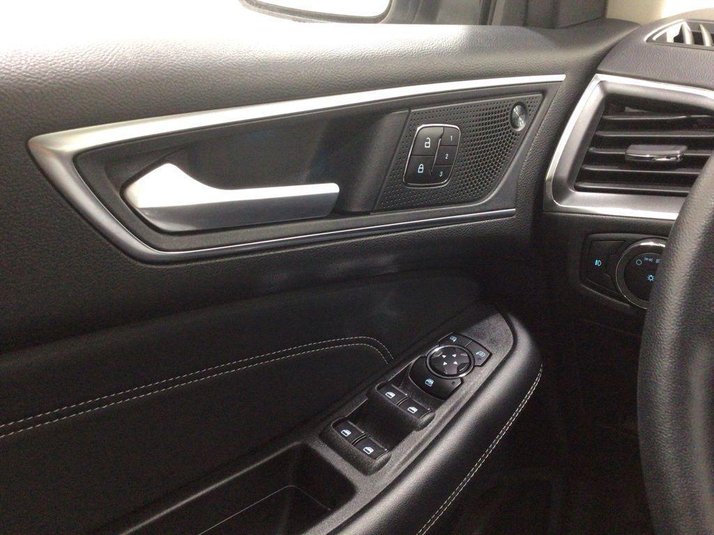 used 2024 Ford Edge car, priced at $28,700