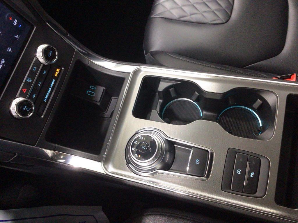 used 2024 Ford Edge car, priced at $28,700