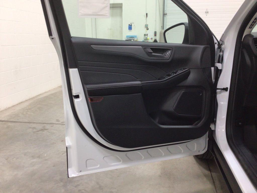 new 2025 Ford Escape car, priced at $26,888