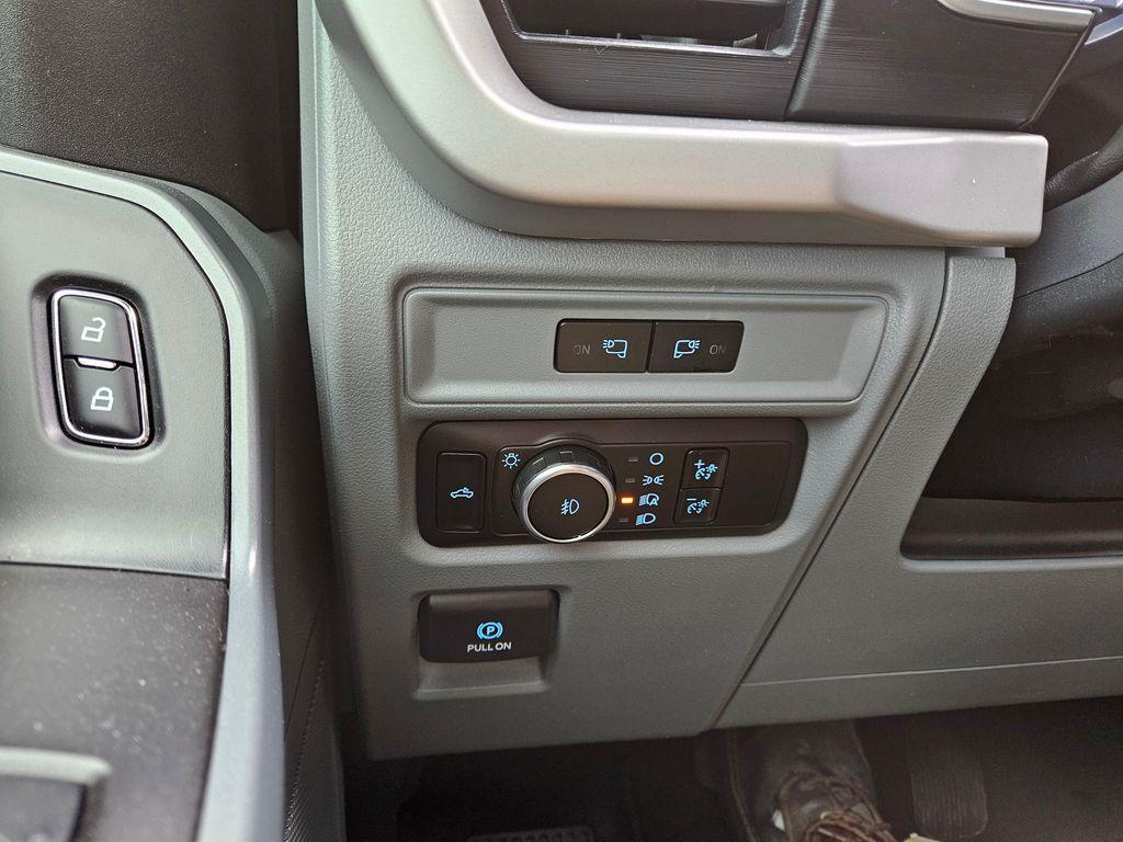 used 2023 Ford F-150 car, priced at $38,400