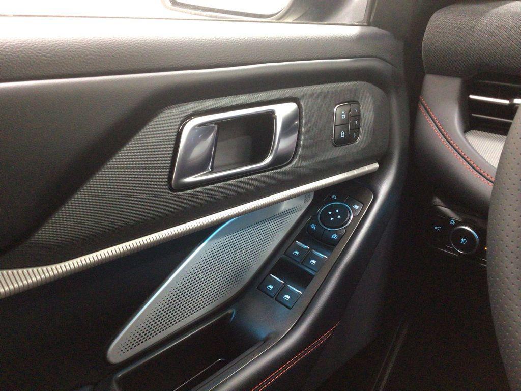 new 2025 Ford Explorer car, priced at $59,071
