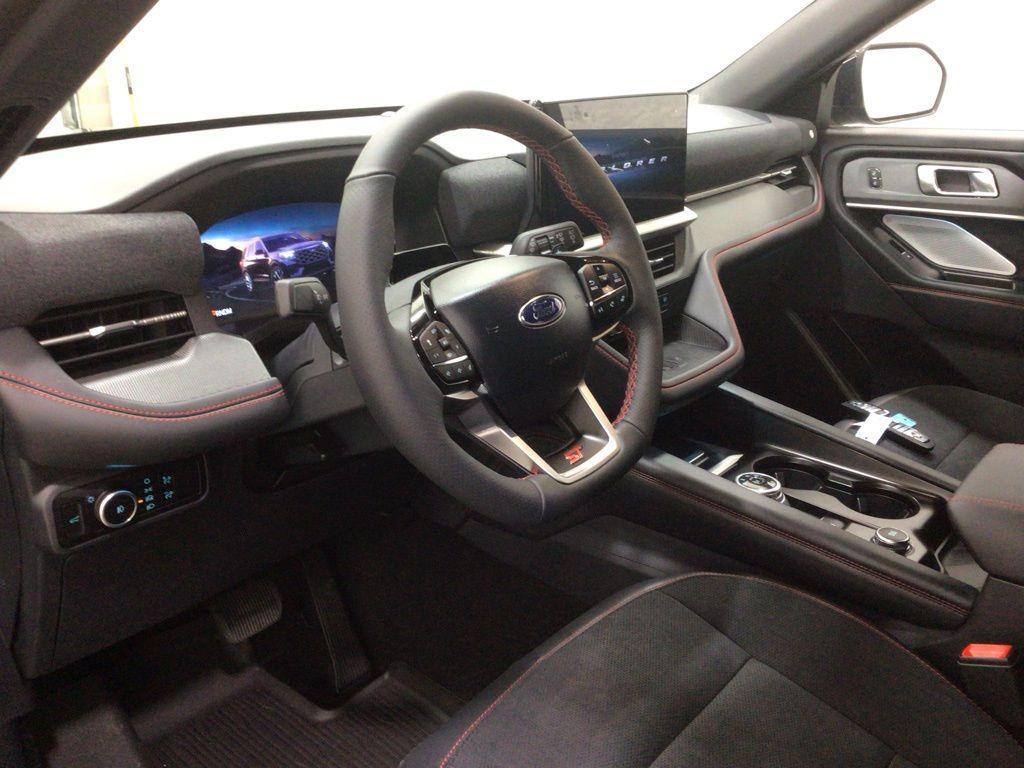 new 2025 Ford Explorer car, priced at $59,071