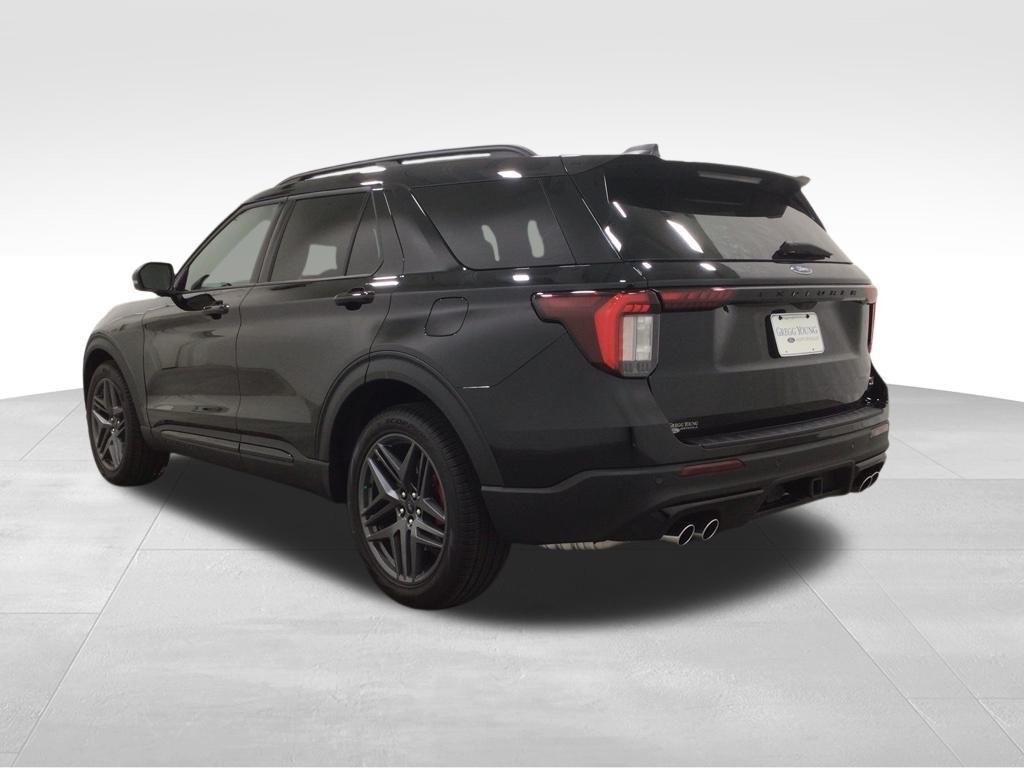 new 2025 Ford Explorer car, priced at $59,071