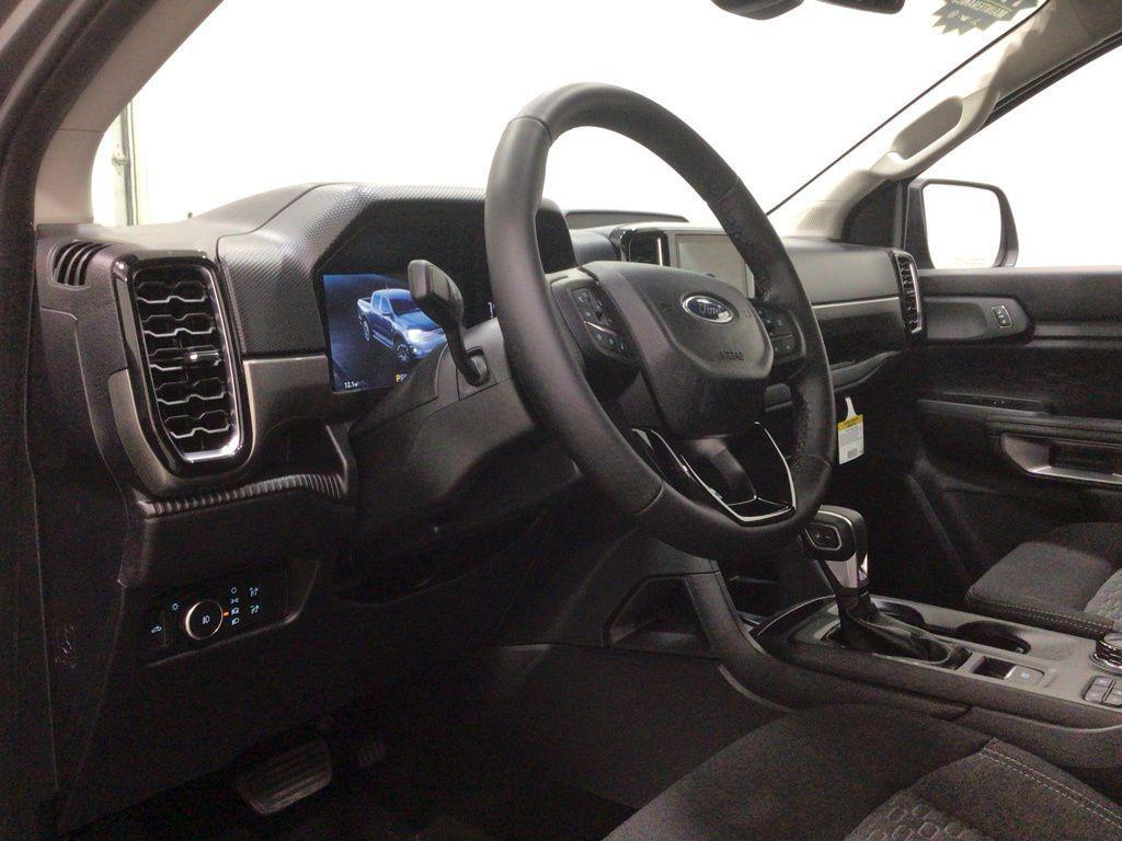 new 2025 Ford Ranger car, priced at $40,184