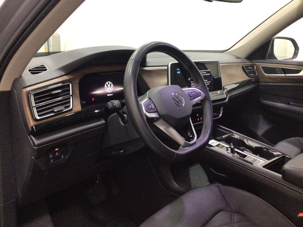 used 2024 Volkswagen Atlas car, priced at $26,600