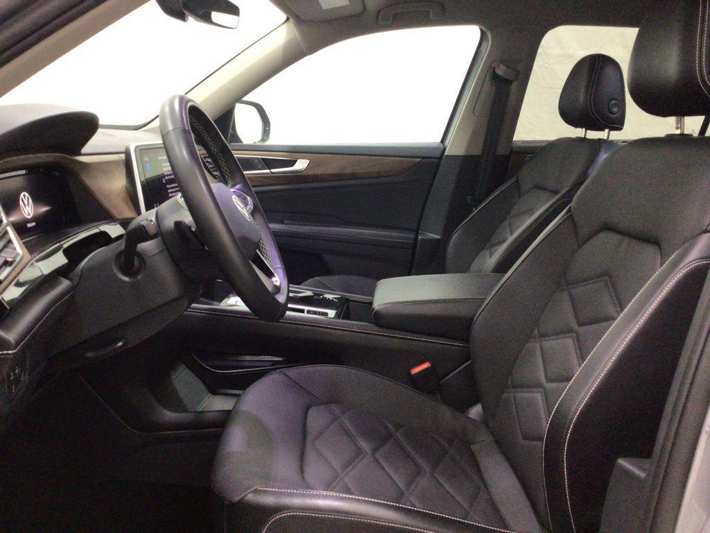used 2024 Volkswagen Atlas car, priced at $26,600