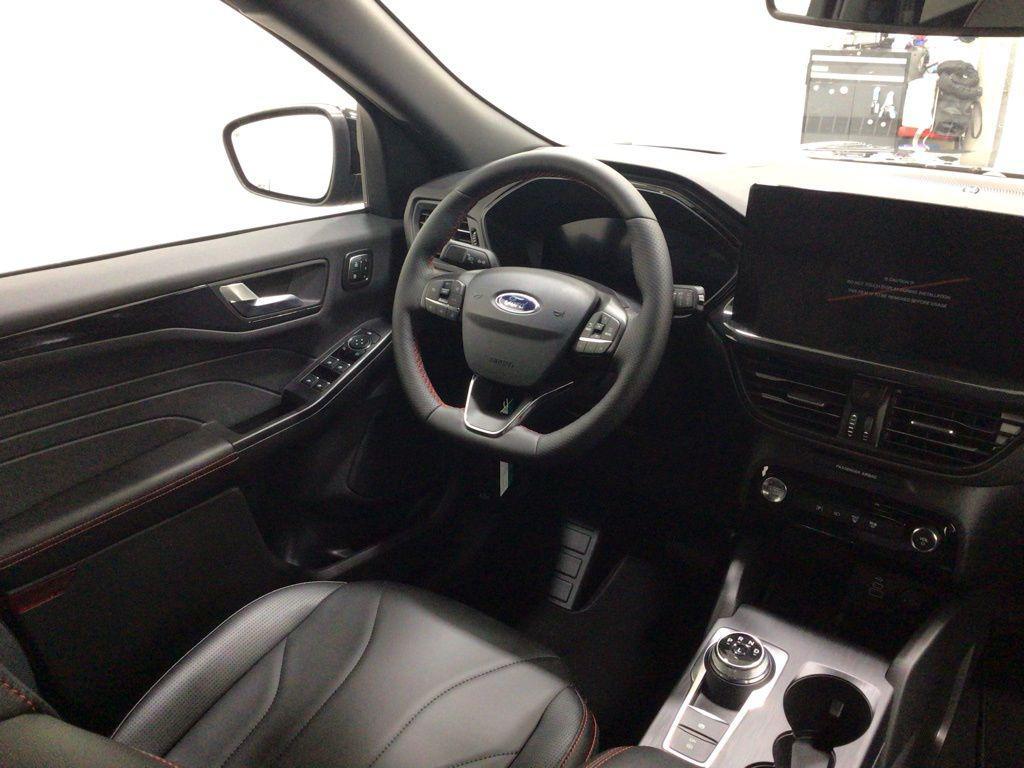 new 2025 Ford Escape car, priced at $35,829
