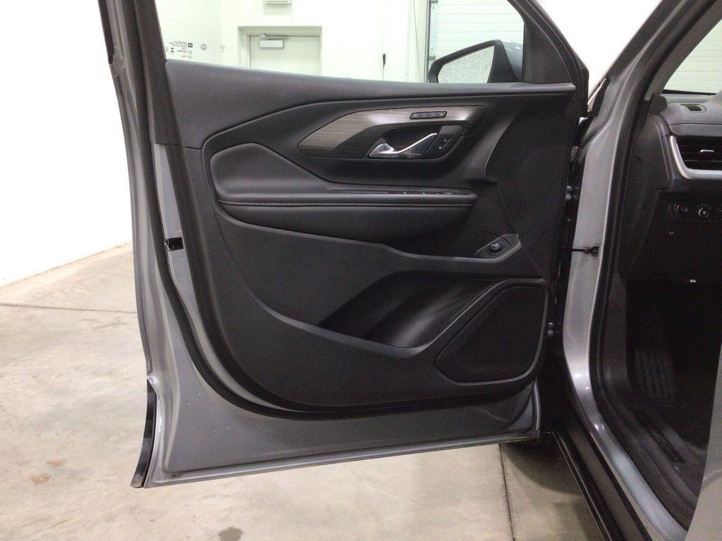 used 2024 GMC Terrain car, priced at $24,000