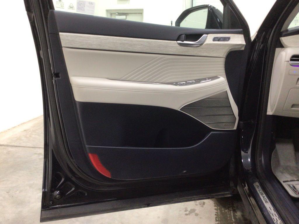 used 2024 Hyundai Palisade car, priced at $41,600