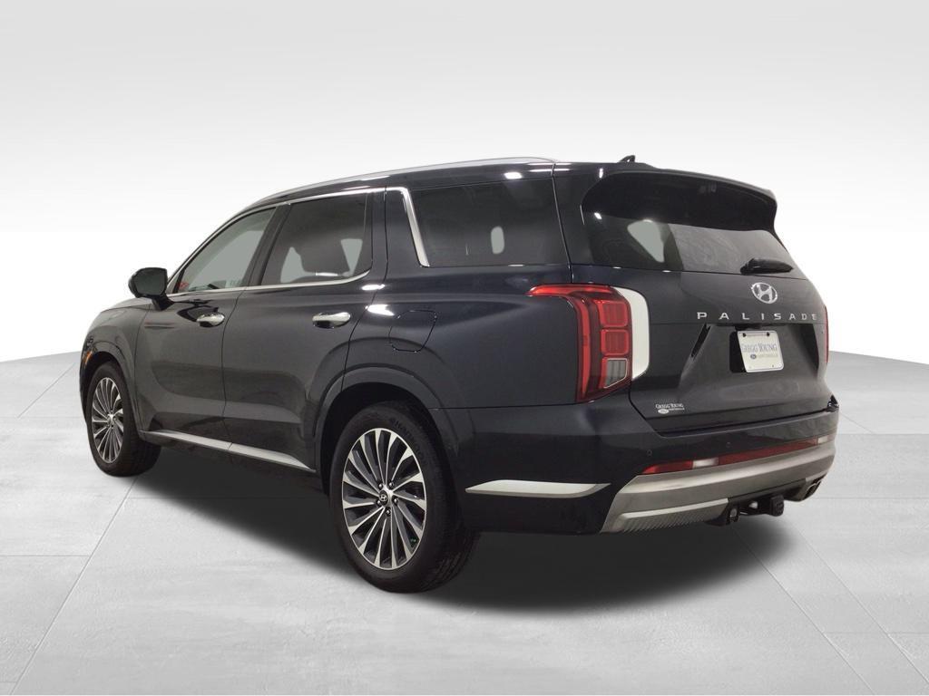 used 2024 Hyundai Palisade car, priced at $41,600