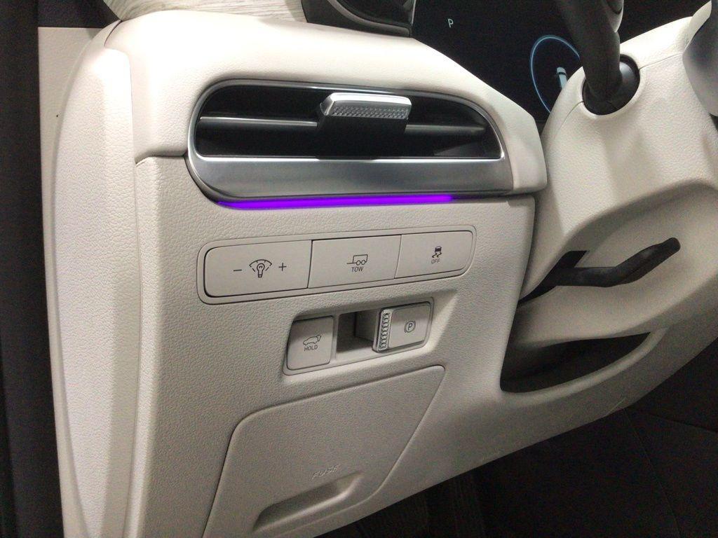 used 2024 Hyundai Palisade car, priced at $41,600