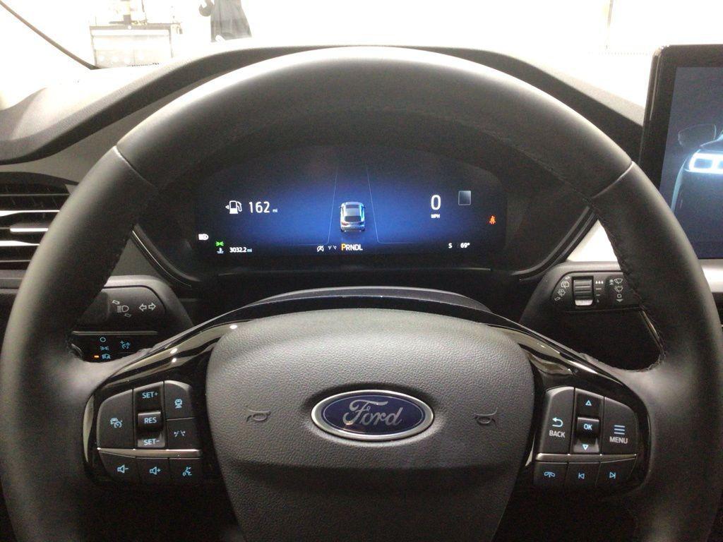 new 2025 Ford Escape car, priced at $40,727