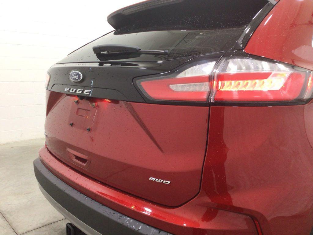 used 2021 Ford Edge car, priced at $22,500