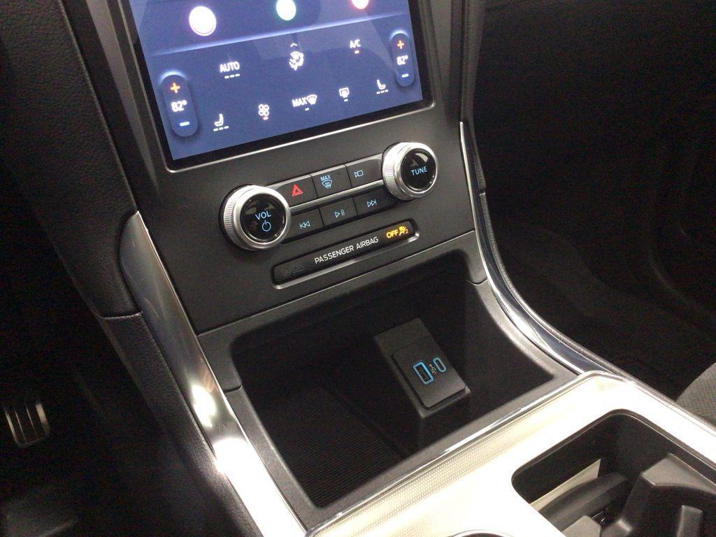 used 2022 Ford Edge car, priced at $29,500