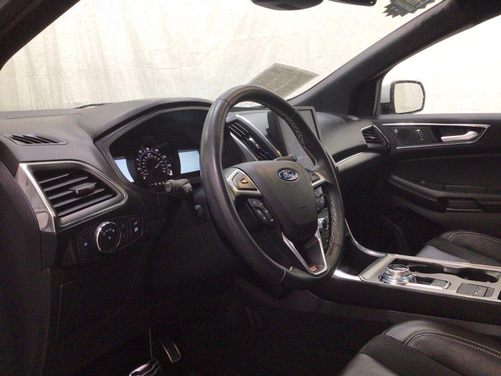 used 2022 Ford Edge car, priced at $29,500