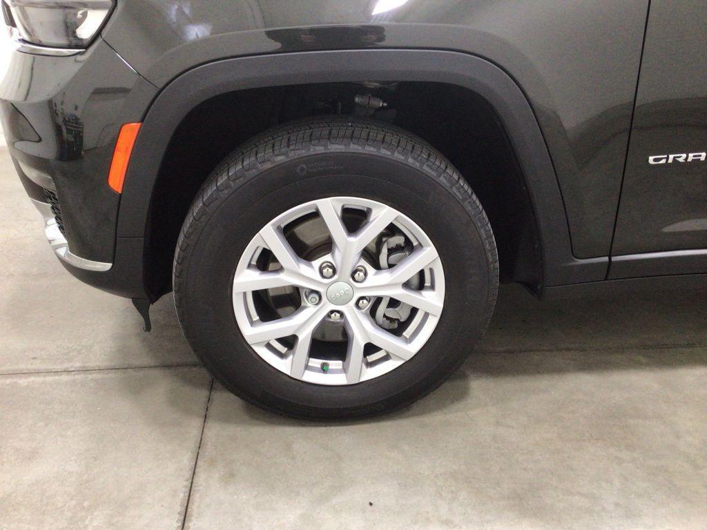 used 2022 Jeep Grand Cherokee L car, priced at $27,000