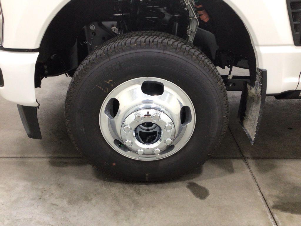 new 2025 Ford F-350 car, priced at $96,820