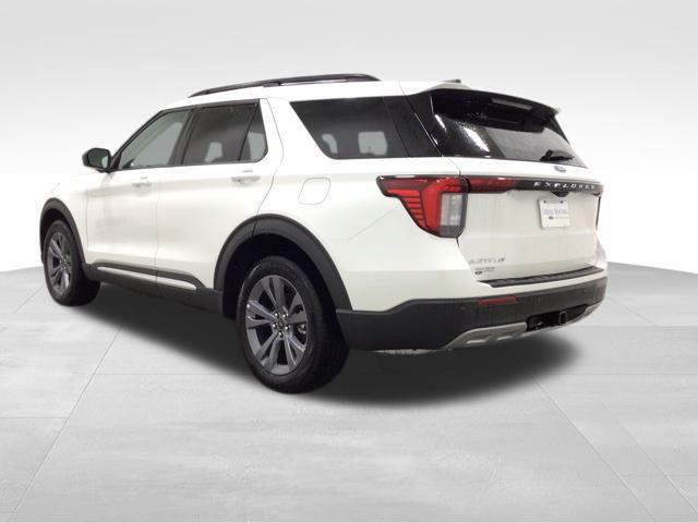 new 2025 Ford Explorer car, priced at $46,938