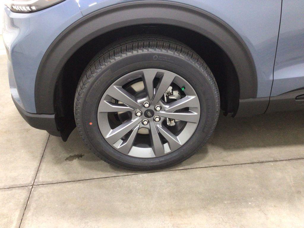 new 2026 Ford Explorer car, priced at $49,375