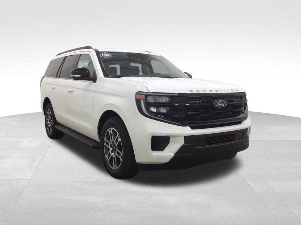 new 2025 Ford Expedition car, priced at $73,500