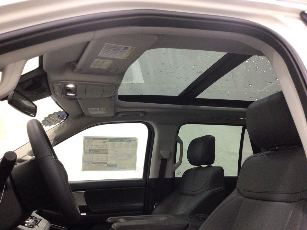 new 2025 Ford Expedition car, priced at $73,500