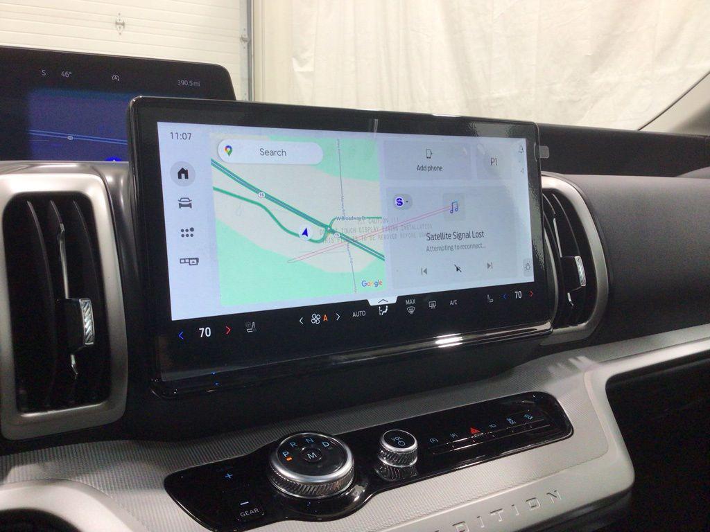 new 2025 Ford Expedition car, priced at $73,500