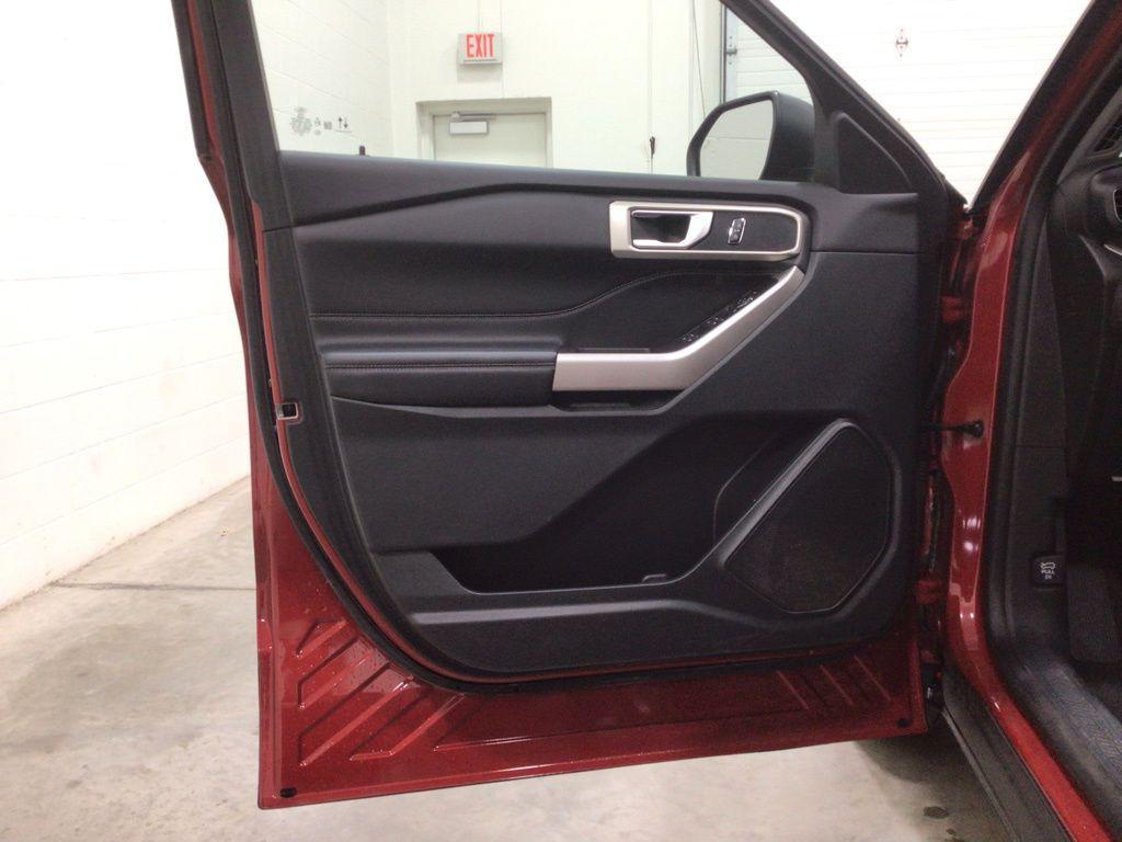 used 2023 Ford Explorer car, priced at $31,000