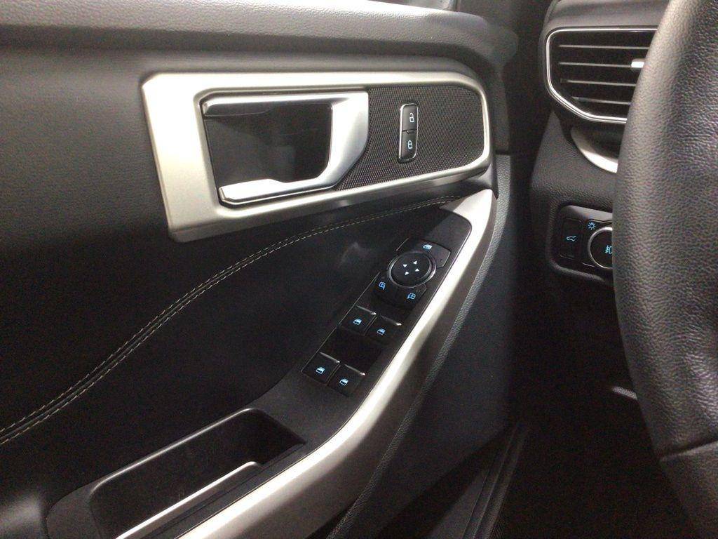 used 2023 Ford Explorer car, priced at $31,000