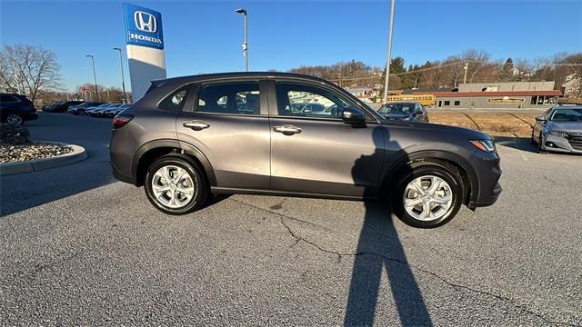 new 2025 Honda HR-V car, priced at $28,295