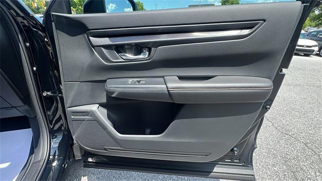 new 2026 Honda CR-V Hybrid car, priced at $40,195
