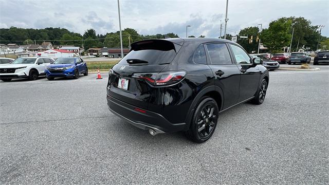 new 2025 Honda HR-V car, priced at $30,050